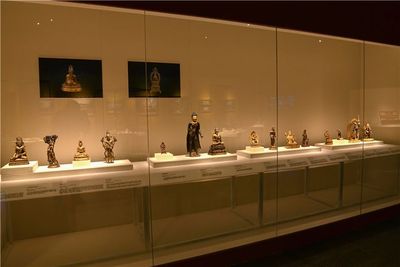 藏韵圣宴——西藏文物珍品展在西安开幕